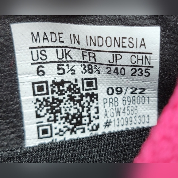 Adidas Predator Accuracy.2 FG Soccer Cleats Black Pink GW4586 Mens Size 6 New - Picture 10 of 11